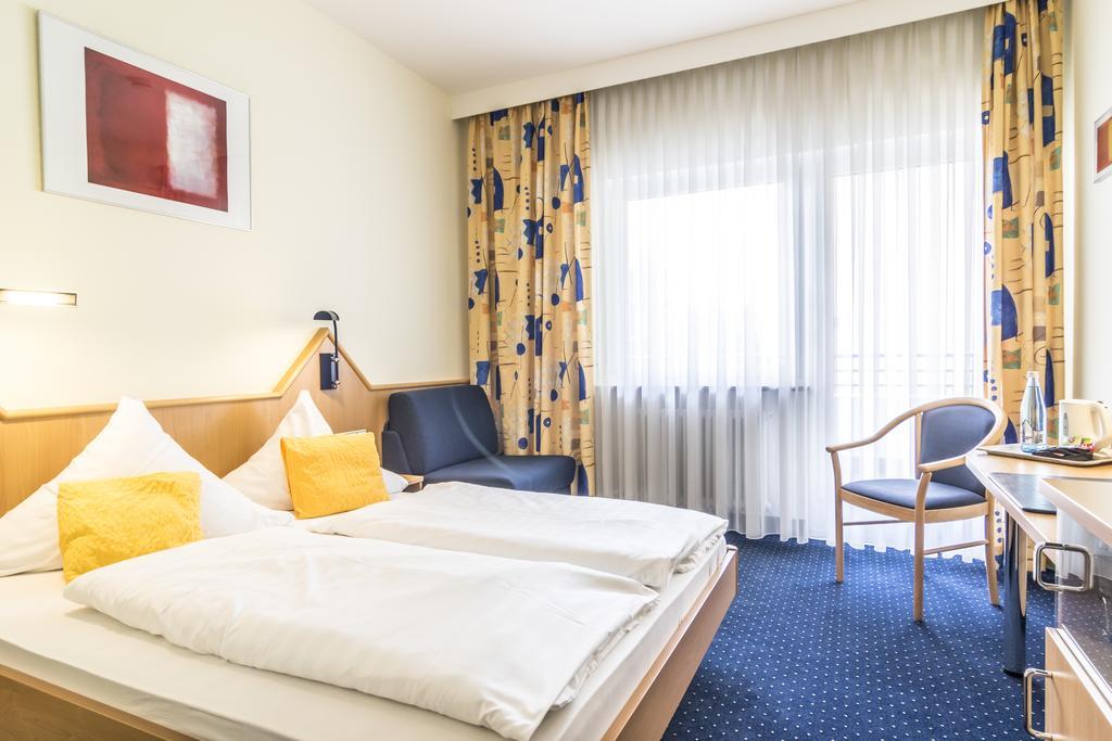 Hotel Garni Oberrhein Райнфельден Номер фото